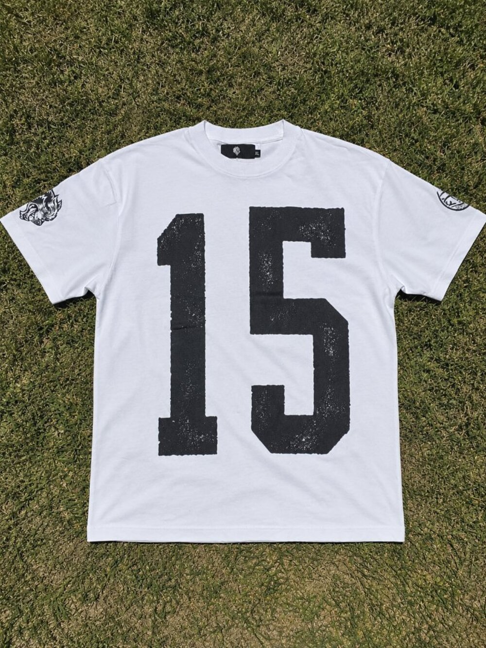 Darc Sport. Wolves 15 White Graphic Tee Limited Unisex. Size XL